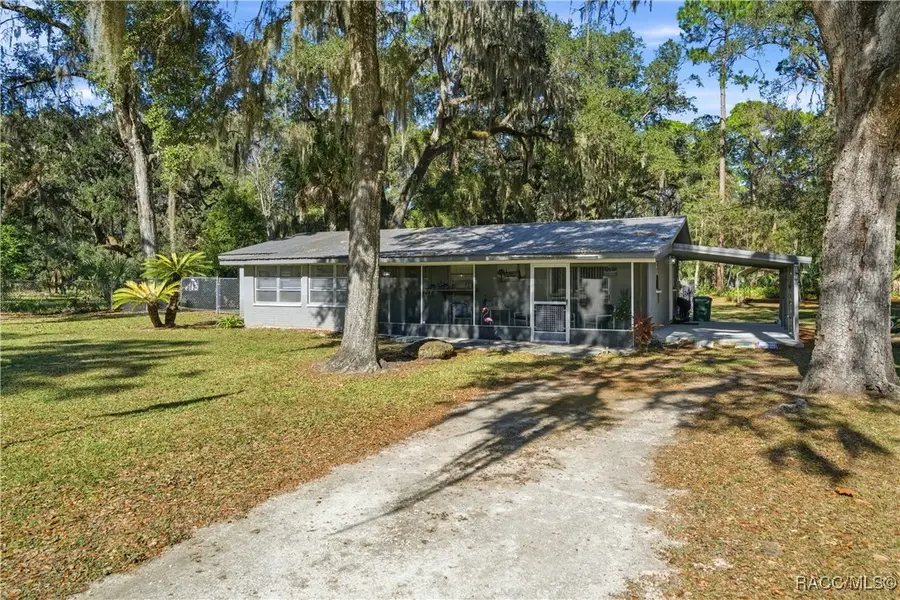 9791 W Cedar Street, Crystal River, FL 34428 - Image #3