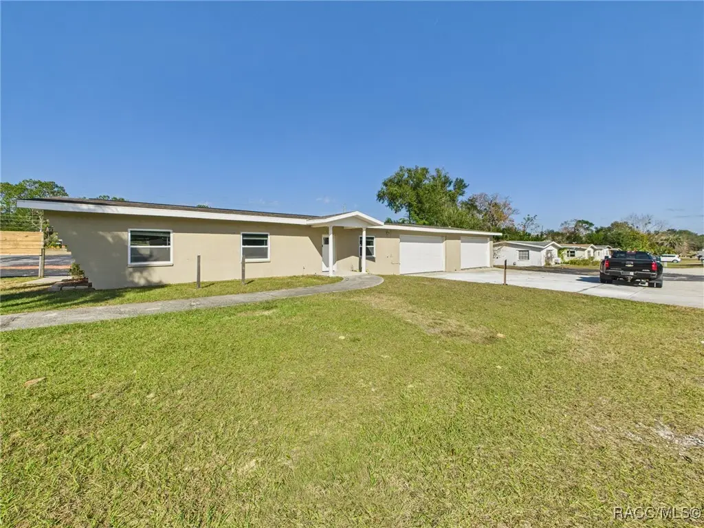 2 N Melbourne Street, Beverly Hills, FL 34465 - Image #1