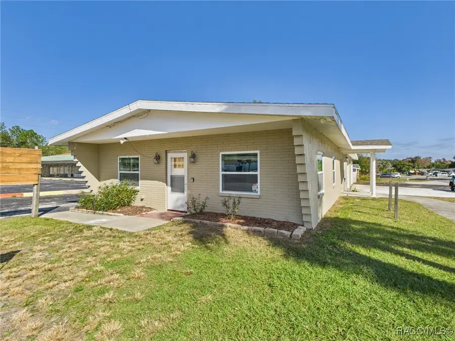 2 N Melbourne Street, Beverly Hills, FL 34465 - Image #2