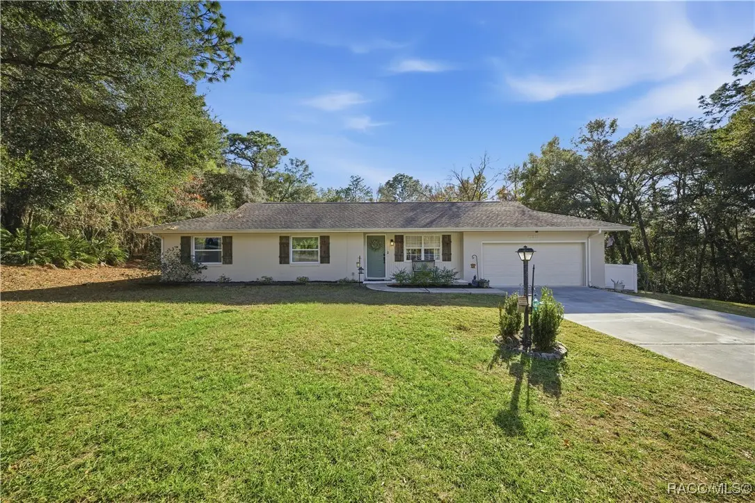 2020 E Newhaven Street, Inverness, FL 34453 - Image #1