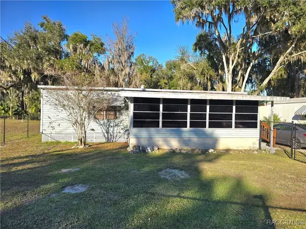 920 Cr 452a Road, Lake Panasoffkee, FL 33538