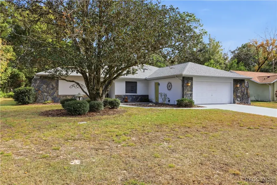 27 Lemington Court, Homosassa, FL 34446 - Image #2