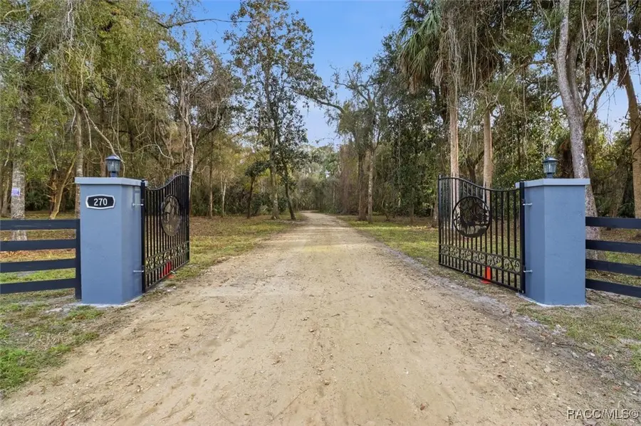 270 Highway 40 E, Inglis, FL 34449 - Image #3