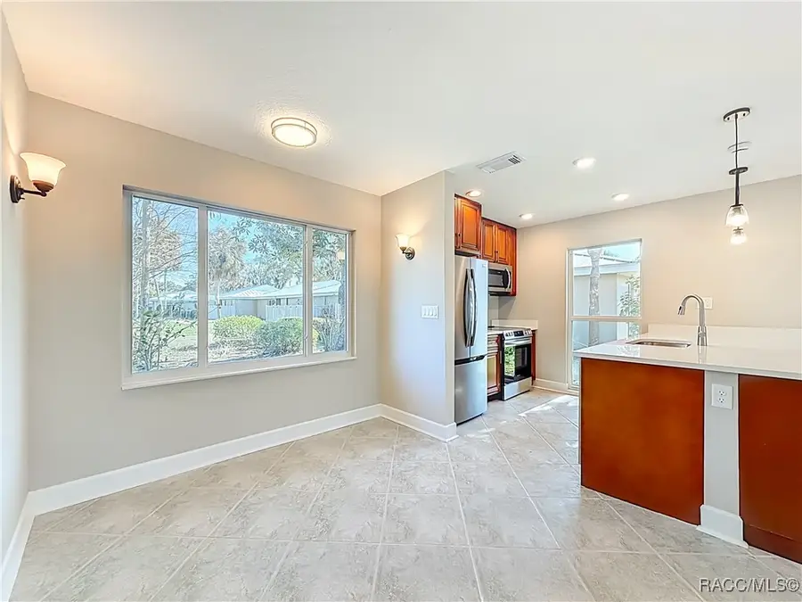 11235 W Bayshore Drive, Crystal River, FL 34429 - Image #3