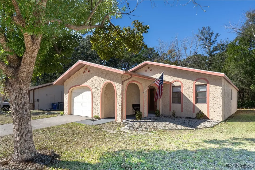 54 Golfview Court, Homosassa, FL 34446 - Image #1