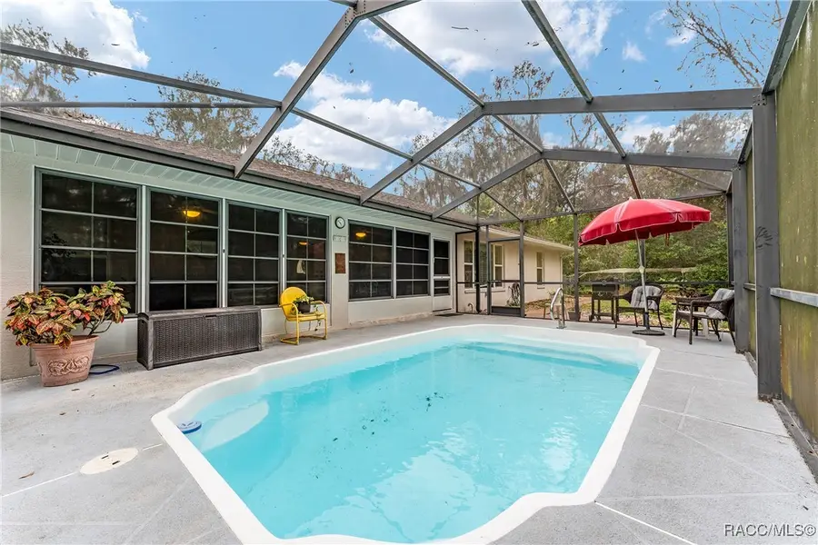 84 S Hunting Lodge Drive, Inverness, FL 34453 - Image #2