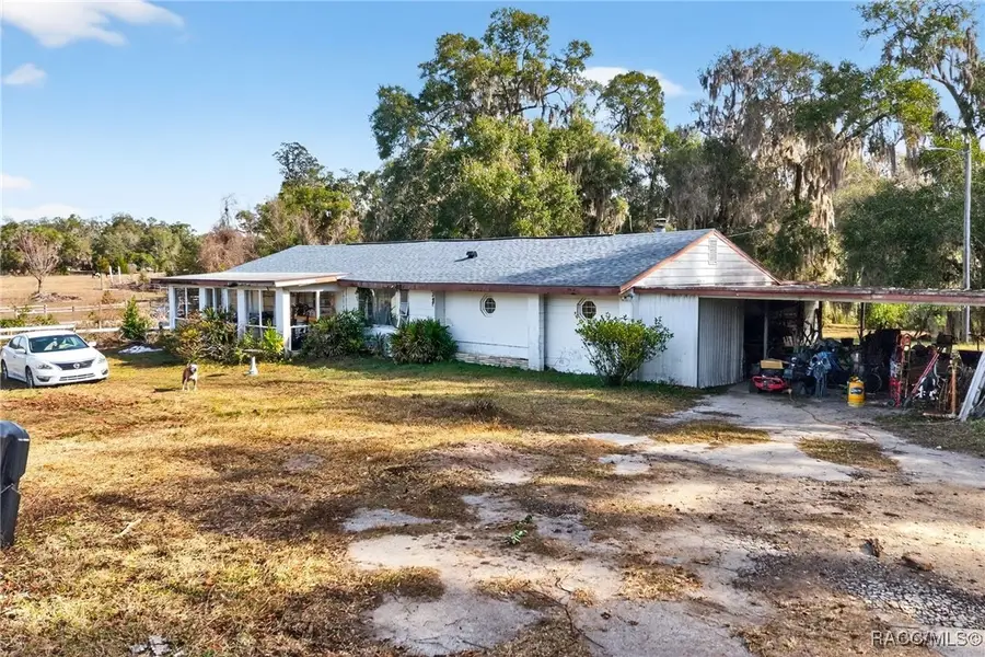 8989 S Great Oaks Drive, Floral City, FL 34436 - #2