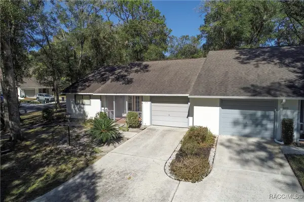 579 W Cherry Laurel Court, Beverly Hills, FL 34465