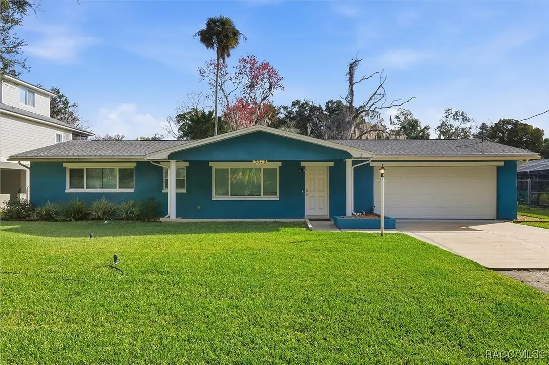 3619 N Suwannee Point, Crystal River, FL 34428 - Image #1