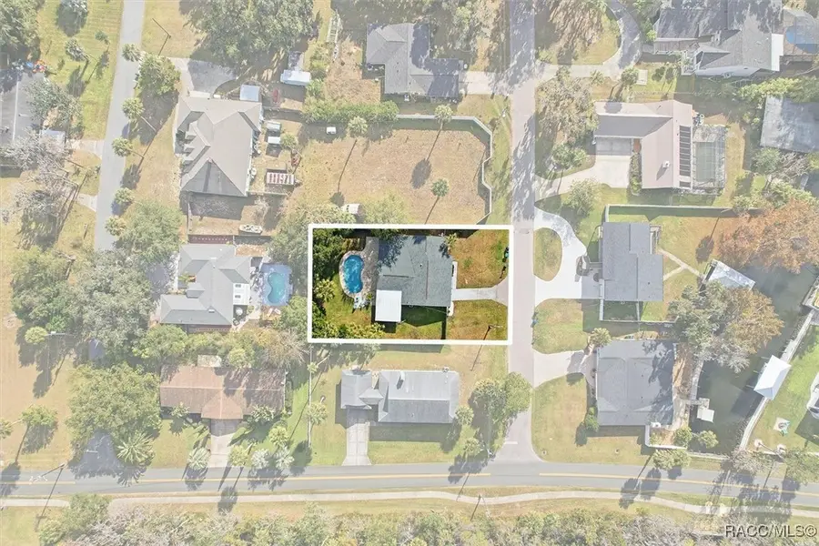 547 NW 9th Avenue, Crystal River, FL 34428 - Image #3