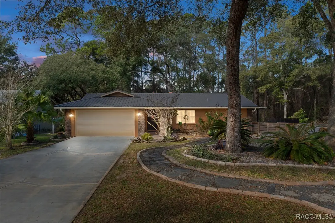 10180 N Citrus Springs Boulevard, Citrus Springs, FL 34434 - Image #1