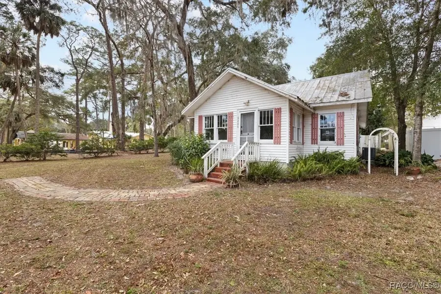 6206 Riverside Drive, Yankeetown, FL 34498 - Image #3