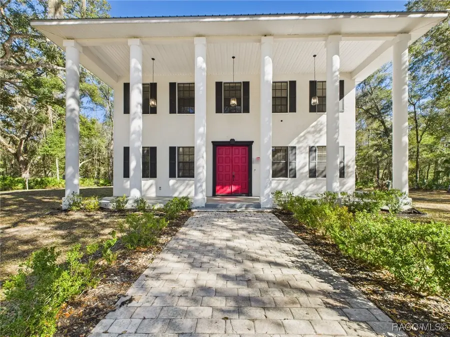 8563 N Maple Avenue, Crystal River, FL 34428 - Image #2