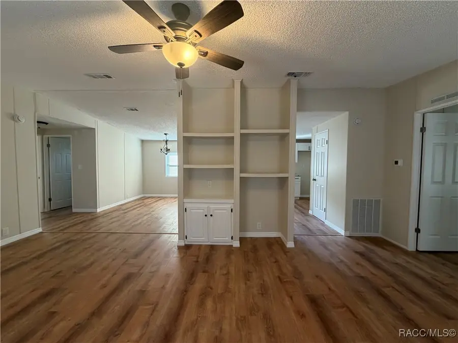 2840 S Pine Ridge Avenue, Homosassa, FL 34448 - Image #2