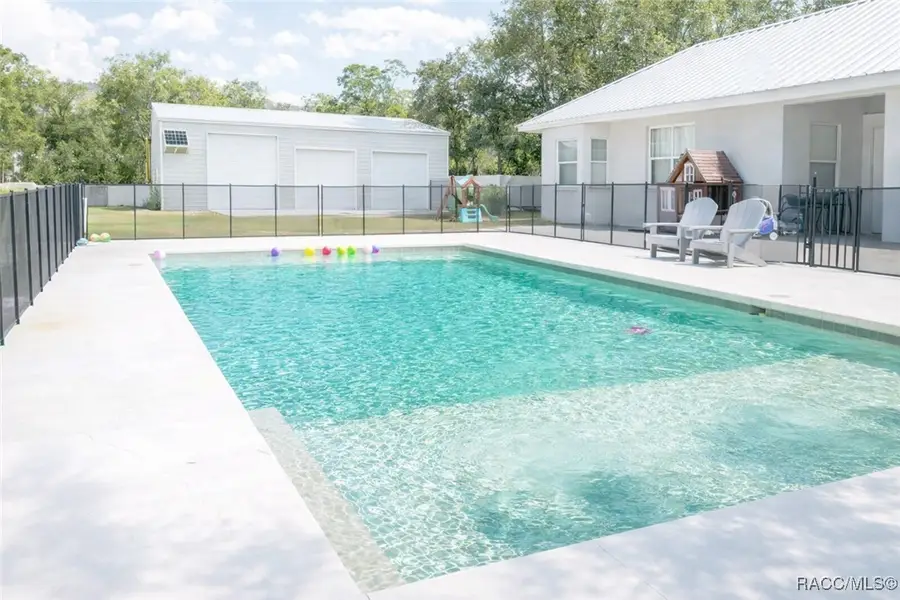 10043 W Dublin Street, Crystal River, FL 34428 - Image #2