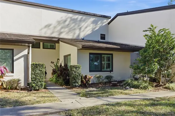 1637 SE Paradise Circle #205, Crystal River, FL 34429