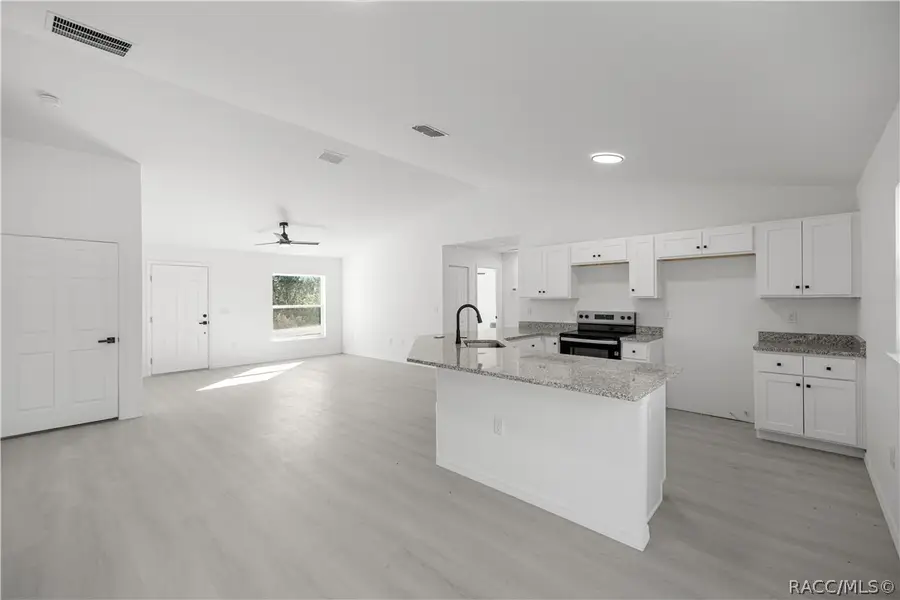 1780 SW Winding Hills Road, Dunnellon, FL 34431 - Image #2