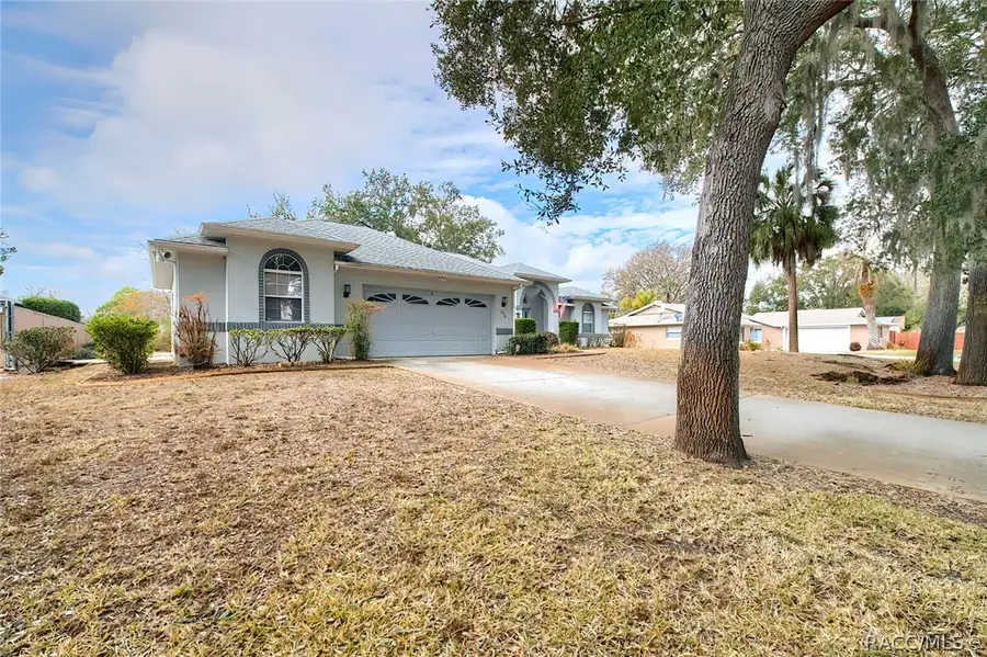 240 N Country Club Drive, Crystal River, FL 34429 - #3