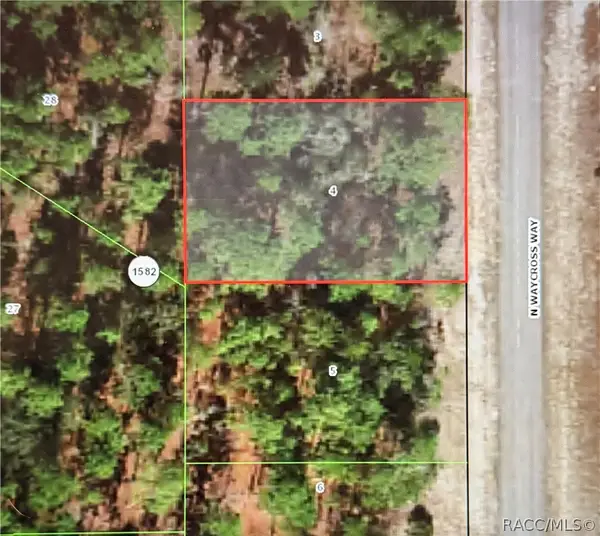 6628 N Waycross Way, Citrus Springs, FL 34433