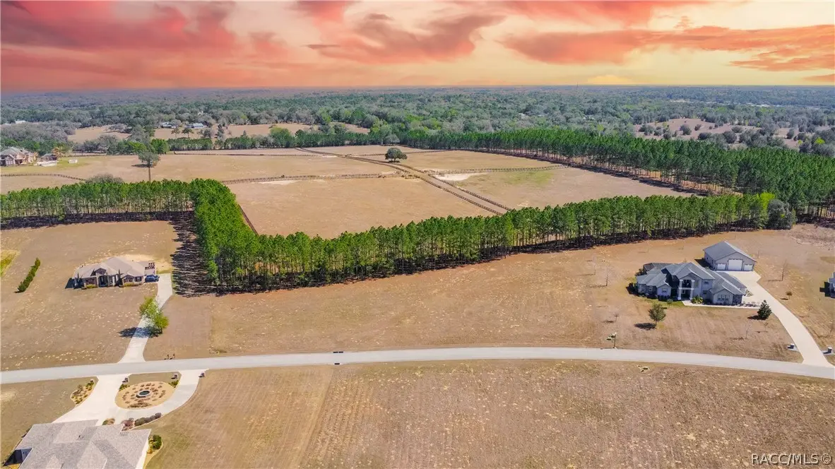 374 N Lake Shenandoah Loop, Inverness, FL 34453 - #1