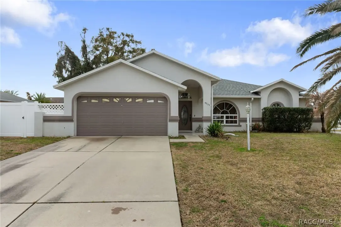 9054 E Coker Creek Lane, Inverness, FL 34450 - #1