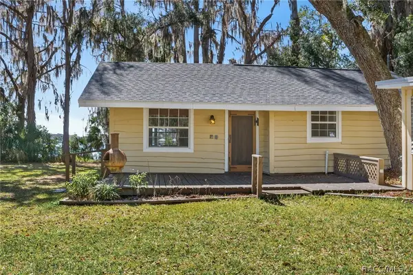 8950 E Devilsneck Road, Floral City, FL 34436