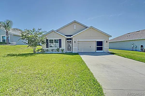 320 W Runyon Loop, Beverly Hills, FL 34465