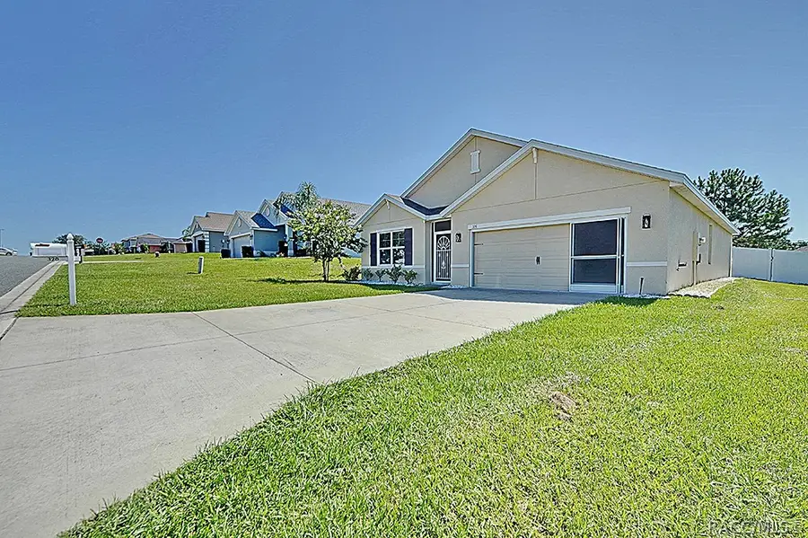 320 W Runyon Loop, Beverly Hills, FL 34465 - #2