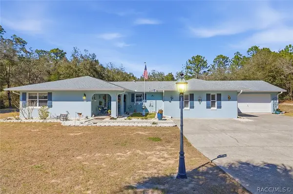 5921 W Desert Court, Beverly Hills, FL 34465