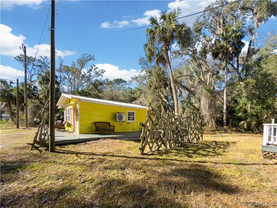 21 52nd Street, Yankeetown, FL 34498 - #2