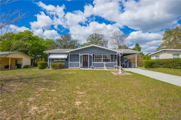 8 N Monroe Street, Beverly Hills, FL 34465