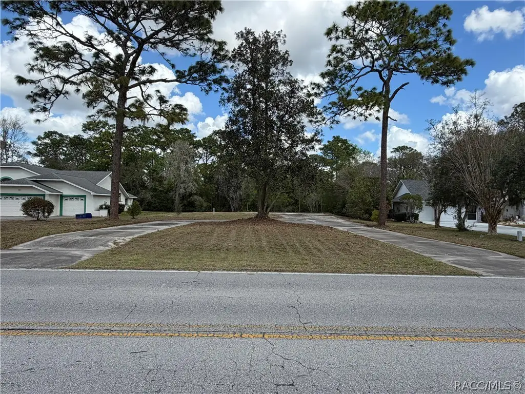 50 Cypress Boulevard W, Homosassa, FL 34446 - #1