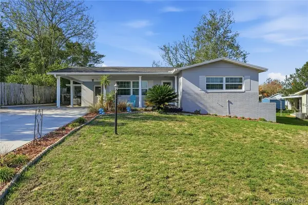 6 Oak Hollow Drive, Beverly Hills, FL 34465