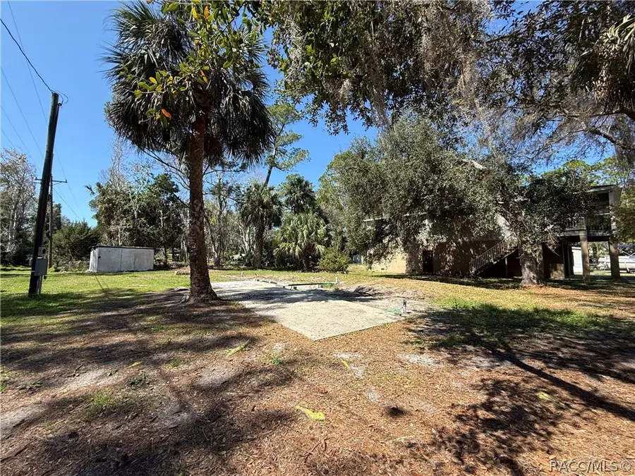 35 64th Street, Yankeetown, FL 34498 - #3