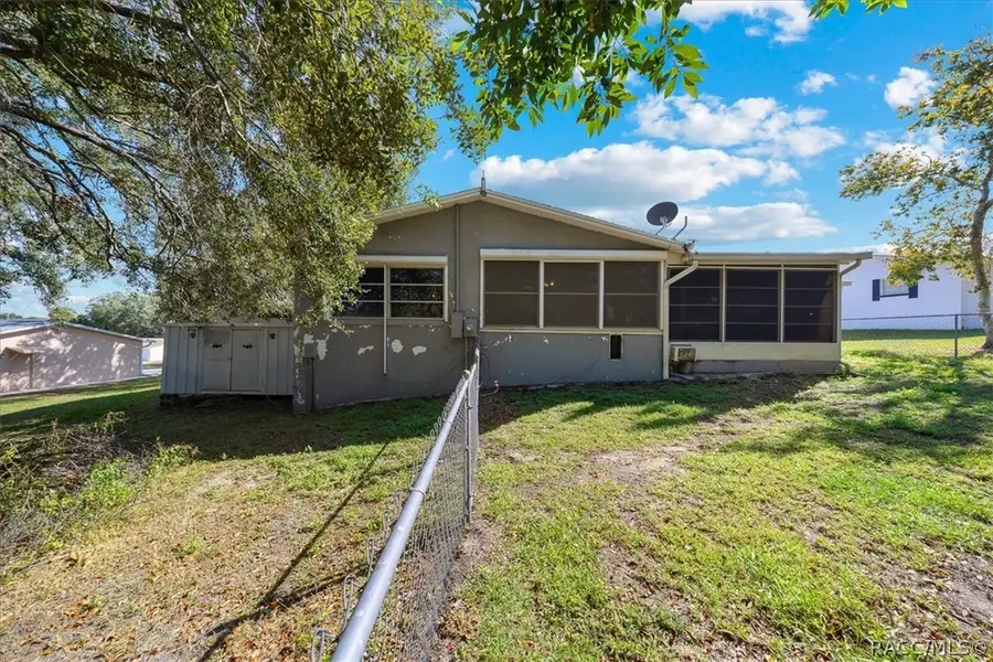 82 S Jeffery Street, Beverly Hills, FL 34465 - #3