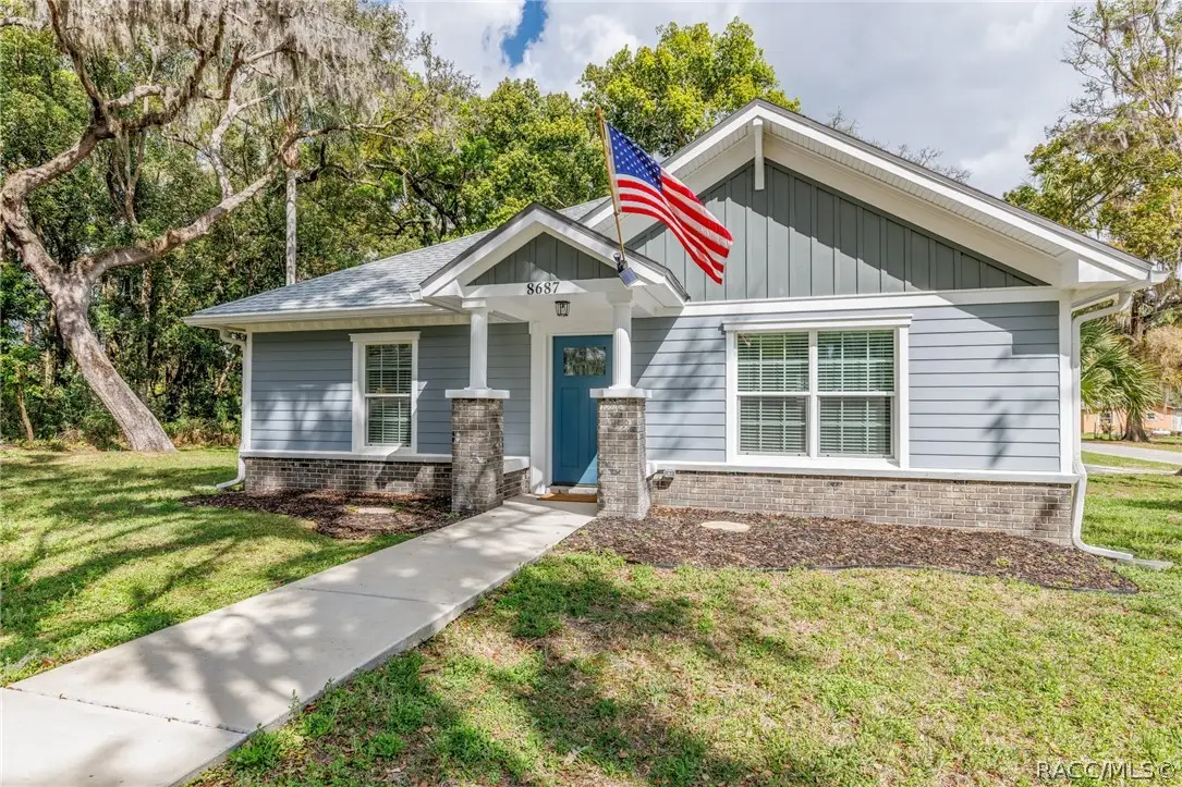 8687 E Jefferson Street, Floral City, FL 34436 - #1
