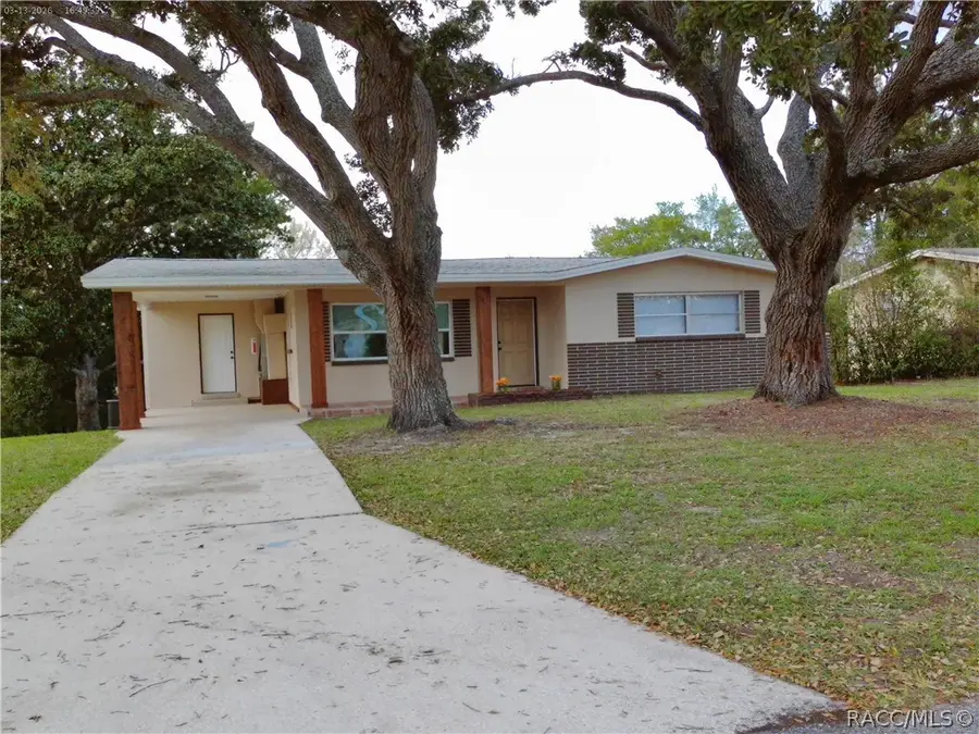 46 S Tyler Street, Beverly Hills, FL 34465 - #2