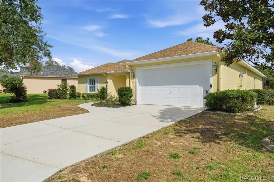 39 W Amalfi Court, Beverly Hills, FL 34465 - #2