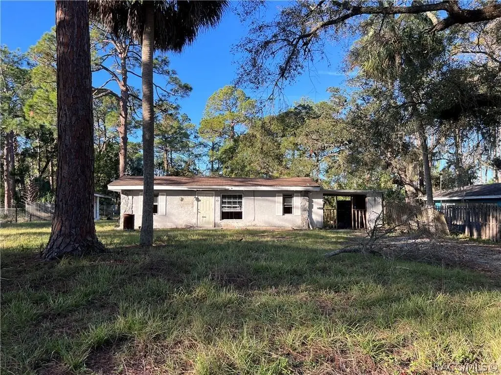 49 63rd Street, Yankeetown, FL 34498 - #1