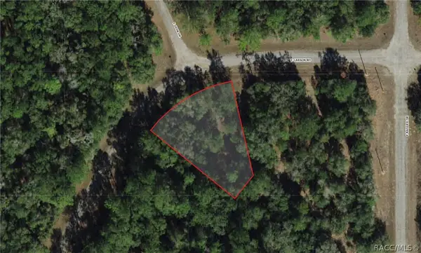 1512 E Carson Road, Dunnellon, FL 34434