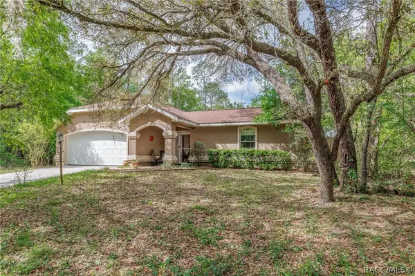 9636 N Quarry Drive, Dunnellon, FL 34434