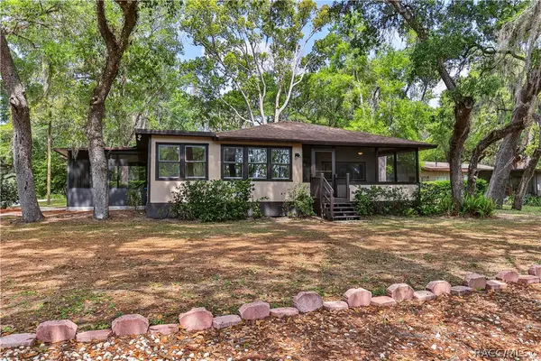 5617 Perch Drive S, Floral City, FL 34436