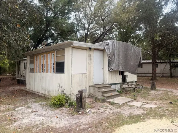 8418 W Aeroview Lane, Crystal River, FL 34429