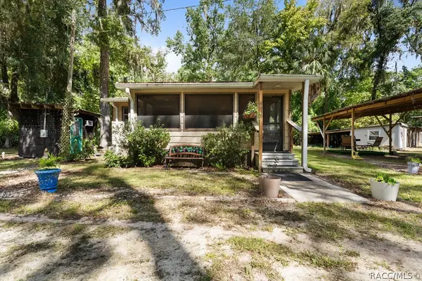 4050 SE 170th Place, Inglis, FL 34449