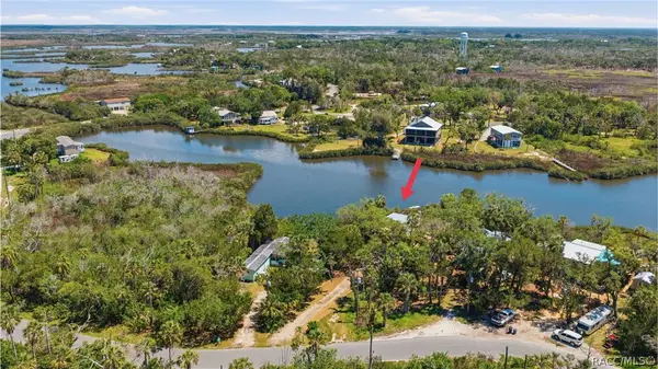 1490 S Estuary Drive, Crystal River, FL 34429