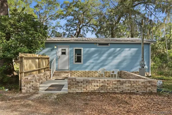 65 Park Street, Inglis, FL 34449