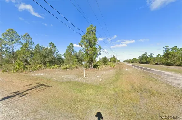 402 Laguna Drive, Indian Lake Estates, FL 33855