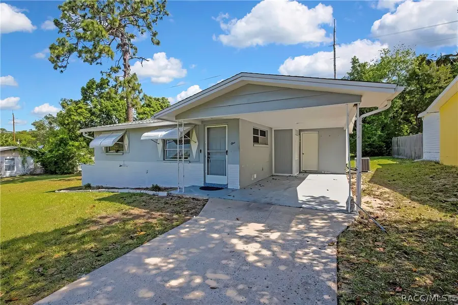 1 E Murray Street, Beverly Hills, FL 34465 - #2