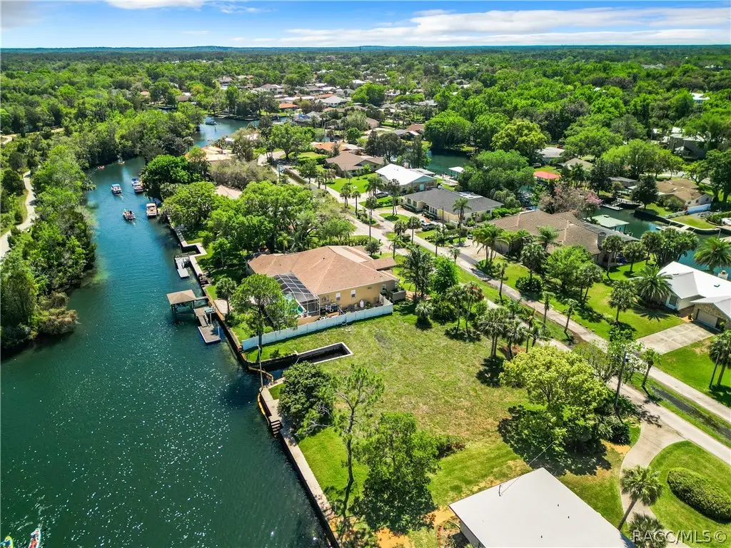 731 SE 1st Court, Crystal River, FL 34429 - #1