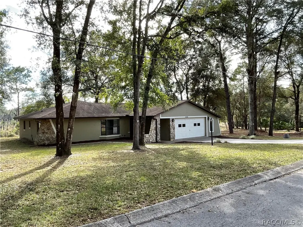 1323 W Bucknell Avenue, Inverness, FL 34450 - #1